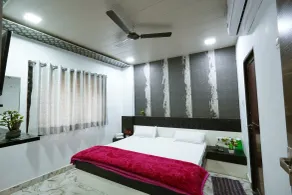 Hotel Alishaan - Habitación