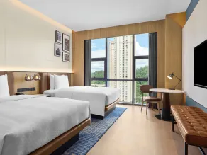 Four Points by Sheraton Guiyang Shilihetan - Habitación