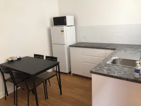 Glenelg Holiday Apartments-Ellis 200 meters to the Beach Free Parking - Private kitchen