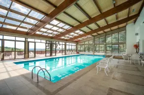 SKY BORGES HOTEL - Flats de Luxo no Centro de Gramado - RS - Pool