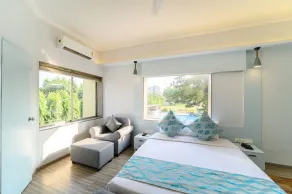 Sinclairs Siliguri - Room