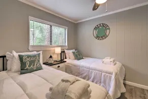 Hilton Head Island Condo w/ Beach Supplies + Pool! - Chambre