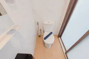 New Furnished Studio Room Sky House Alam Sutera Apartment - Bathroom