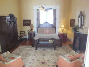 The Pepin Mansion B&B on Mansion Row - 10 min to start of the Bourbon Trail - Room