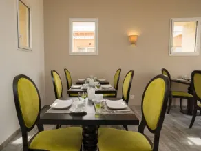 La France Chambres d’hôtes - Restaurant