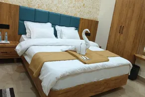 Hotel Hari Palace - Near Shree Dwarkadhish Temple - Room