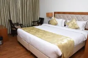 Meadows - Room