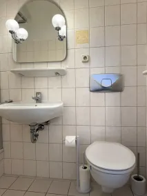Hotel Zur Eiche - Bathroom