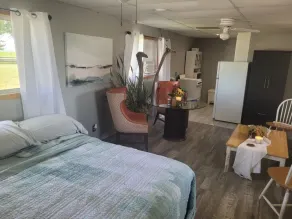 Lakeside Village Park Motel - Chambre