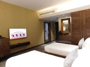 The Golkonda Resort and Spa - Chambre