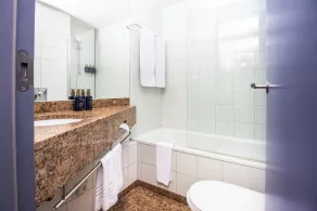 K+K Hotel Central - Bagno