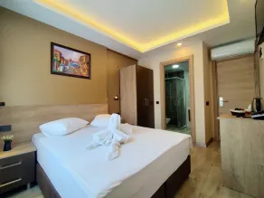 Palmiye Royale Palace - Room