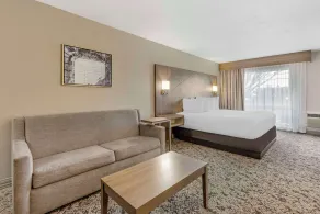 Best Western Plus Grand Manor Inn - Zimmer