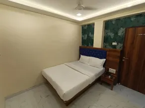 Hotel O King Residency - Room