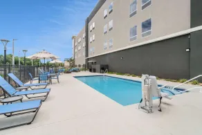 La Quinta Inn & Suites by Wyndham Tifton - Piscine