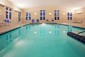 Holiday Inn Express Hotel & Suites Antigo by IHG - Pool