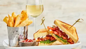 Courtyard by Marriott Indianapolis Noblesville - Restaurant