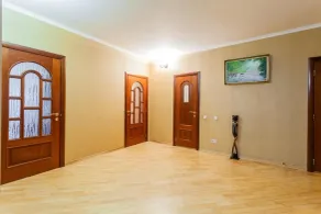Cozy apartments on the Left Bank - Interior entrance