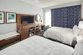 Hampton Inn Louisville - Northeast - Room