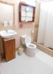 Arnold's Guest House - Badezimmer