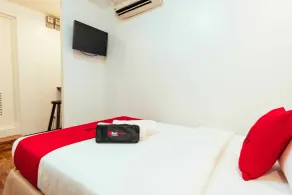 Greenbelt Makati - Vaccinated Staff - Habitación