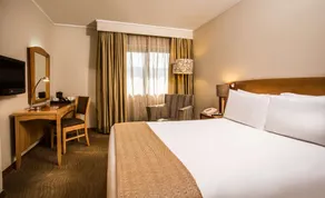Garden Court Eastgate - Zimmer