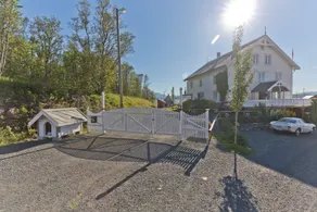 Finsnes Gaard - Inngangsparti