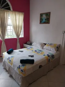 Pondbottom Apartments Hotel - Room