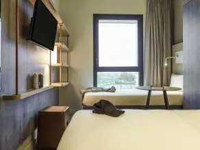 Ibis Budget Montpellier Aéroport Parc Des Expos - Værelse