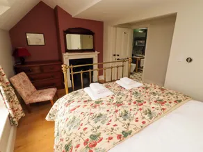 9 Longhirst Village - Camera