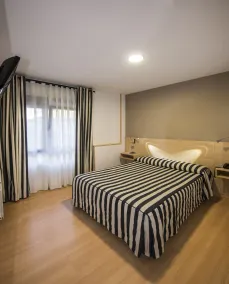 Hotel Puerta de la Santa - Chambre