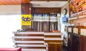 FabHotel Raghumani Palace - Nr Mahakal Mandir - Reception