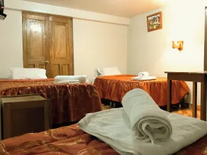 NAFIS CASONA APULINLI - Chambre