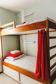 Palace Beach Hostel - Zimmer