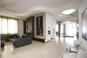 Sunrise Hotel - Lobby sitting area