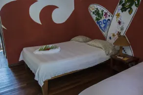 Pelican Beachfront Hotel - Chambre