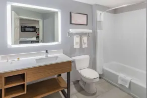 Hawthorn Extended Stay by Wyndham Ardmore - Salle de bain