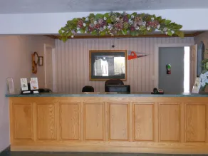 Economy Inn & Suites - Reception