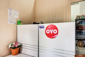 Hotel O Apartement Cibubur Village kaisar property Lobby B - Reception