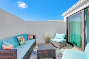 Effortless Escape – Walk-Out 2BR at Tamarind - Innenbereich