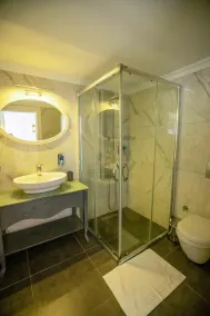 Cunda Pusula by Megaron Homes - Bathroom