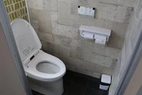 RED HELMET House & Sports Bar Hiroshima - Bathroom