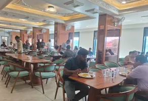 KING'SWAY Hotel & Resort - Restaurantes