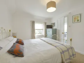 2 Trerise Cottage - Room