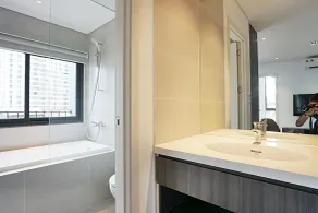 Hanoi Home 3 - Luxury Apartment in Tay Ho street - Bathroom