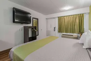 Days Inn by Wyndham Cincinnati I-71 - Værelse