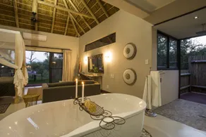 Moya Safari Villa - Room
