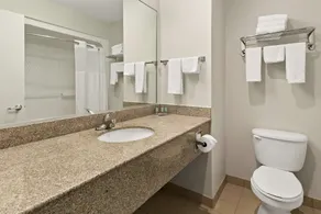 Best Western Galleria Inn & Suites - Bathroom