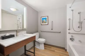 La Quinta by Wyndham Dallas DFW Airport North - Casa de banho
