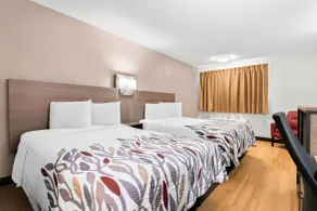 Red Roof Inn Harrisburg North - Room